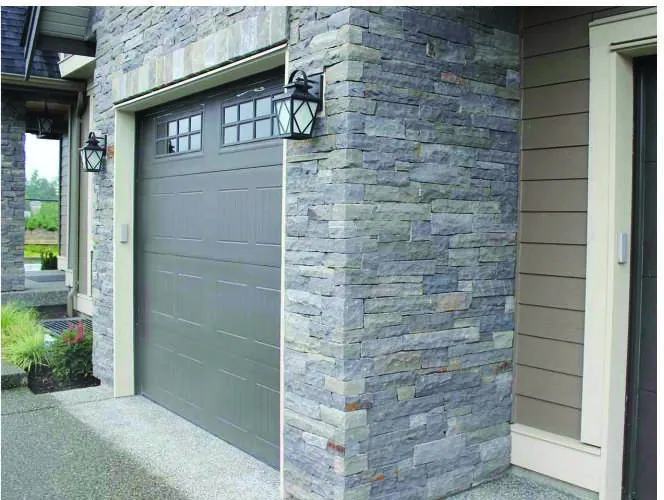 Riviera Ledge Stone on a garage corner