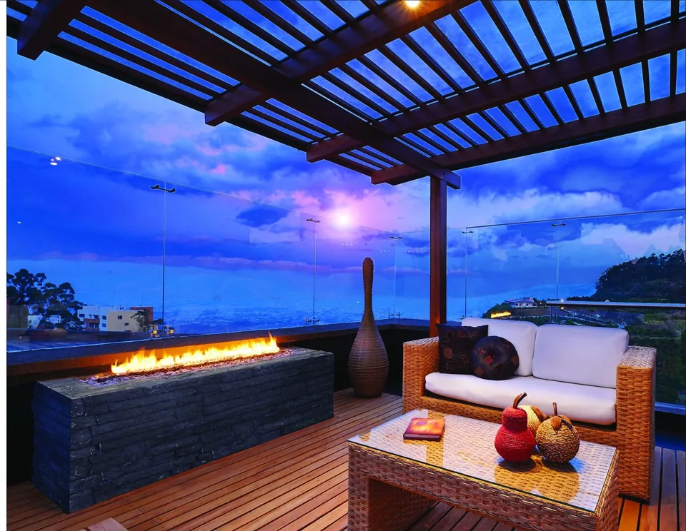 Bahama Black Ledge Stone on a terrace fire table