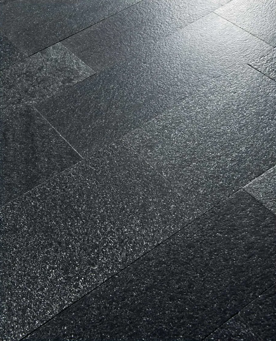 Black Galaxy Quartzite Flamed & Brushed Old Floors