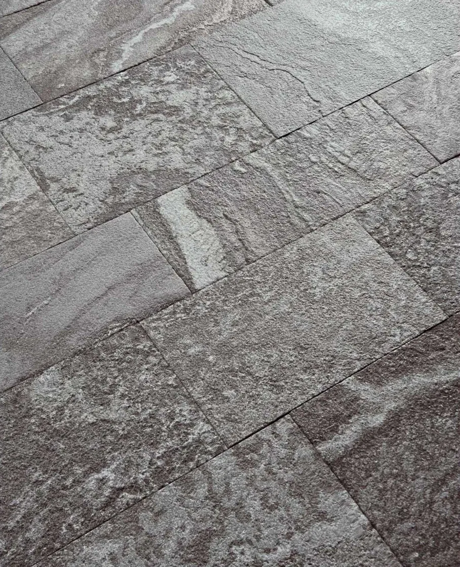 Titanium Black Flamed Brushed Old Floors